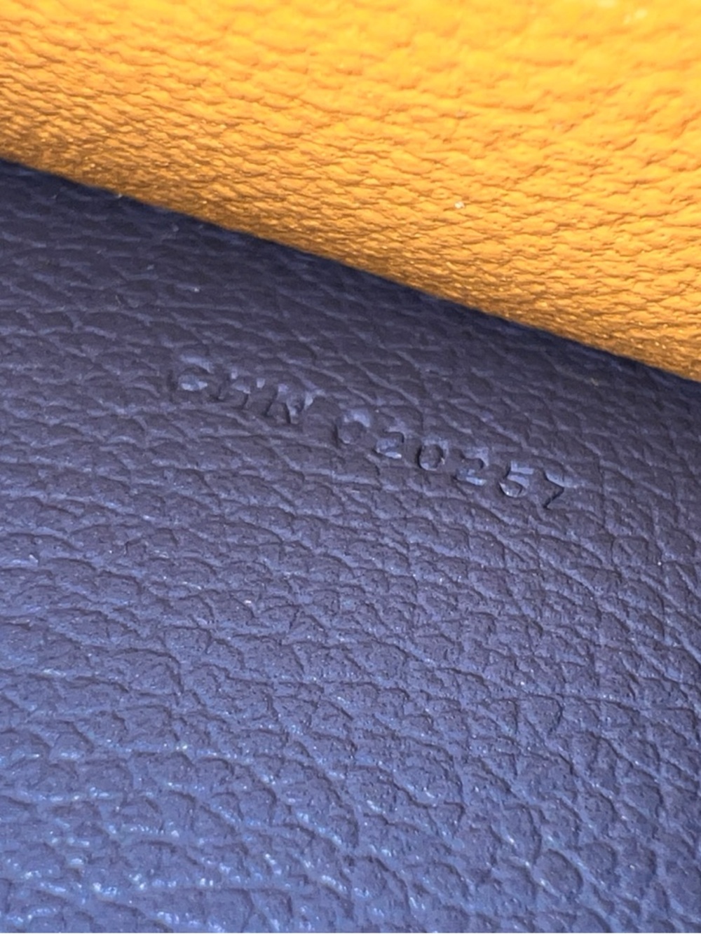 Goyard Chypre wallet with strap - Picture 6 of 11
